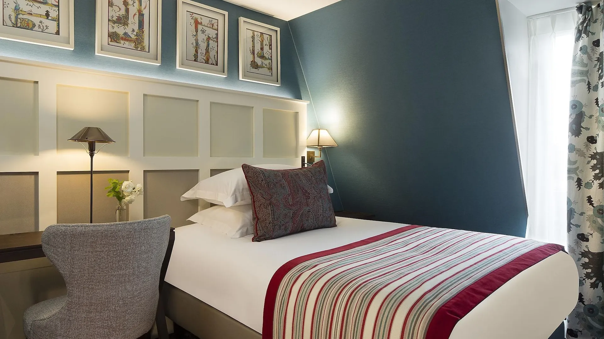 Les Tournelles Hotel Paris