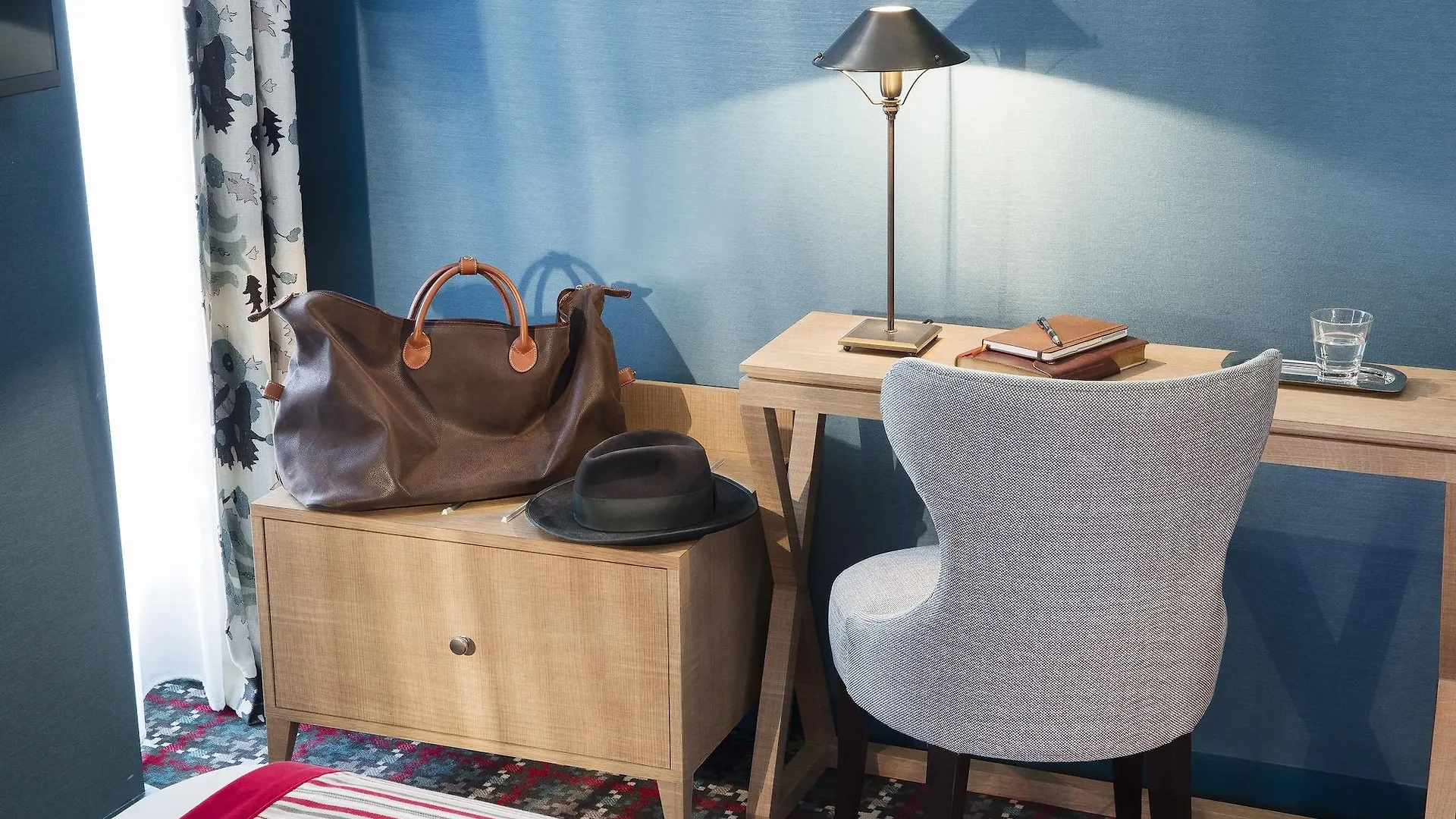 Hotell Les Tournelles Paris