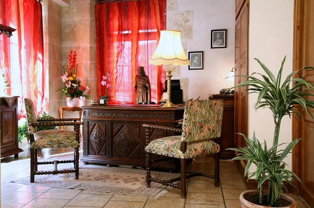 Les Tournelles 3* Париж