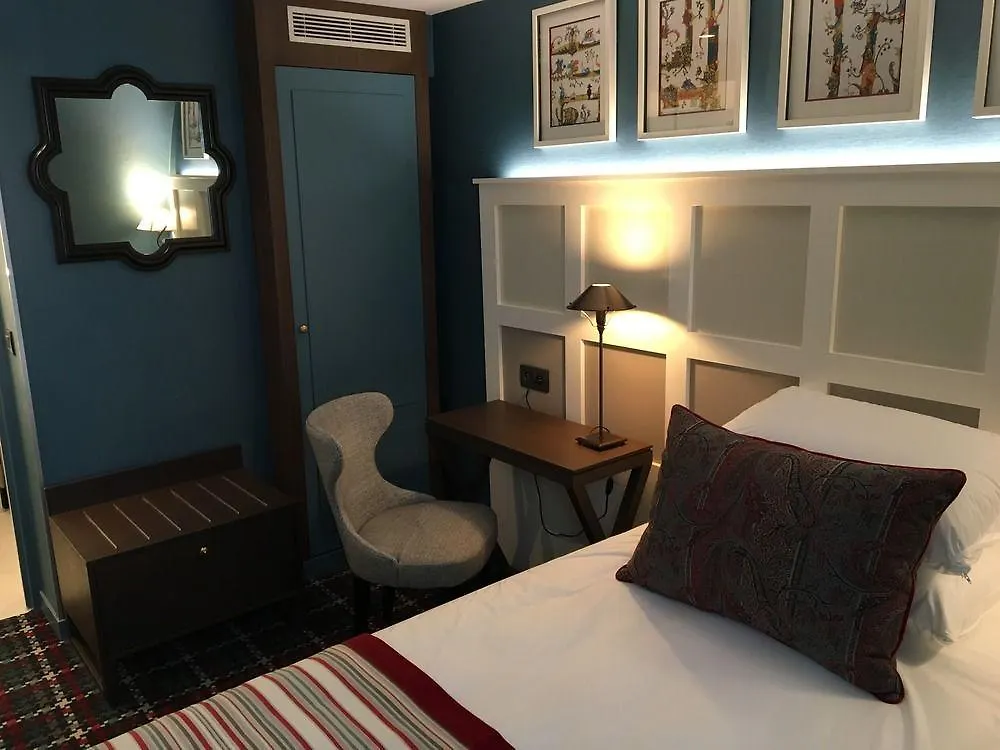 Hotel Les Tournelles Paříž