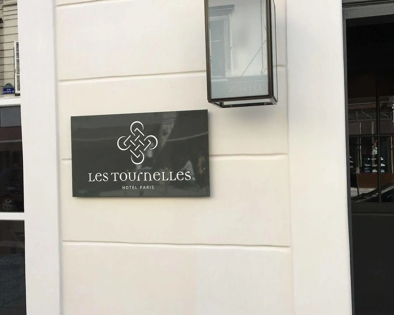 Les Tournelles Hotel